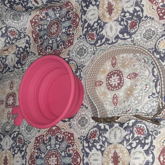 Vibrant Life Dog Collar XL and Messy Mutts Travel Bowl - Picture 2 of 6